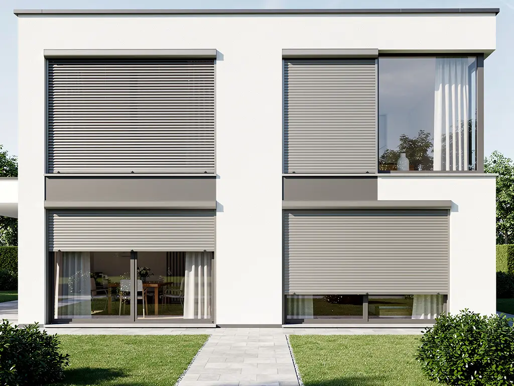 Volets roulants motorisés installés sur une maison individuelle
